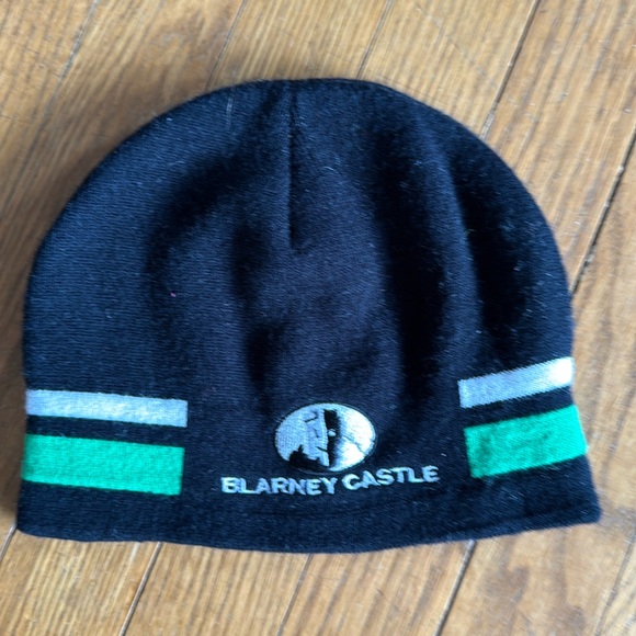 Blarney Castle beanie - Picture 1 of 3